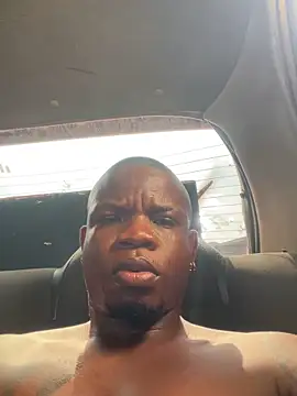 Felipehot26 online show from April 8, 2026, 3:02 pm