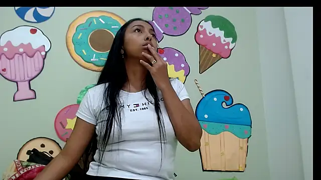 pamelaskiny20 online show from April 9, 2026, 12:56 am