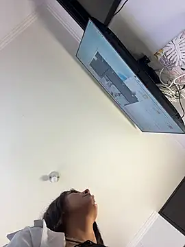 Melody lanee online show from April 13, 2026, 11:47 am