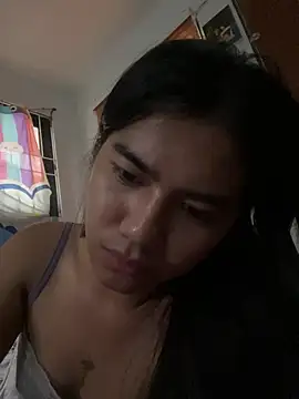 Snapshot of JassmineLove chatting on June 2, 2026, 3:28 am JassmineLove online show from June 2, 2026, 3:28 am
