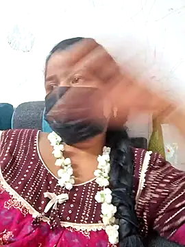geetha2269 online show from June 12, 2026, 8:06 pm