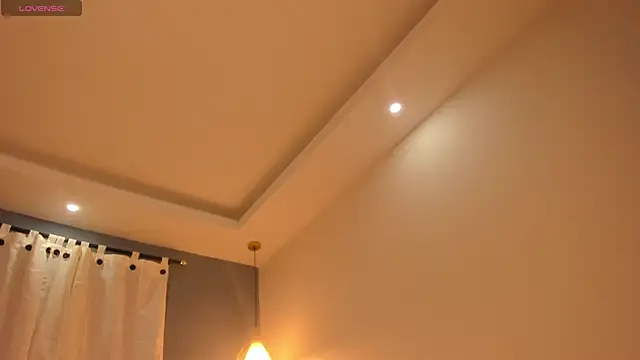 Snapshot of sweetkimmie_ chatting on April 9, 2026, 12:00 pm sweetkimmie online show from April 9, 2026, 12:00 pm