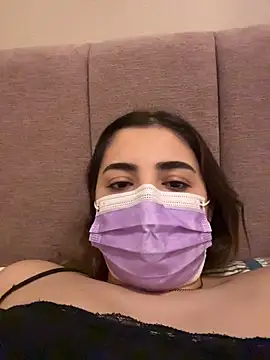 AnnieCartier online show from April 14, 2026, 12:43 pm