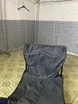 Lighting001 online show from April 28, 2026, 1:04 pm