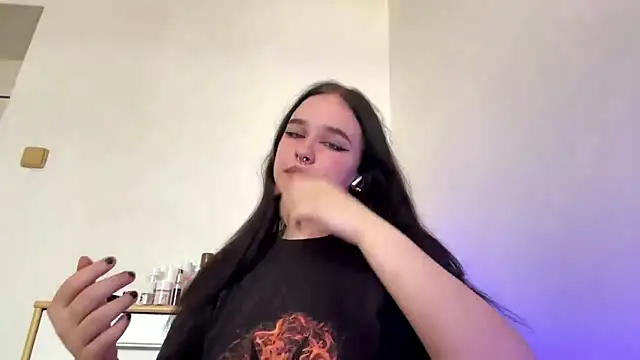 Snapshot of MorganLauter chatting on April 15, 2026, 2:10 pm MorganLauter online show from April 15, 2026, 2:10 pm