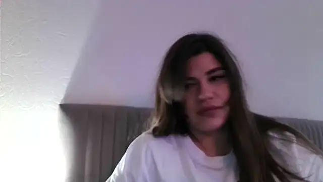 miss preggie online show from April 16, 2026, 8:09 pm