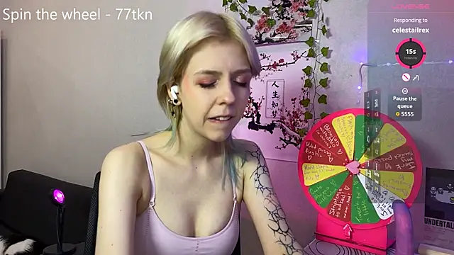 Snapshot of LunaBless chatting on May 24, 2026, 9:36 pm LunaBless online show from May 24, 2026, 9:36 pm