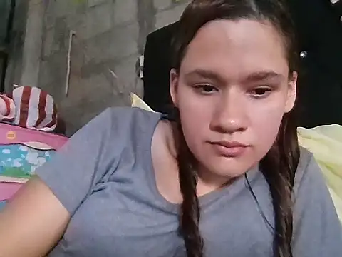 JennifferJilson online show from April 5, 2026, 9:43 pm