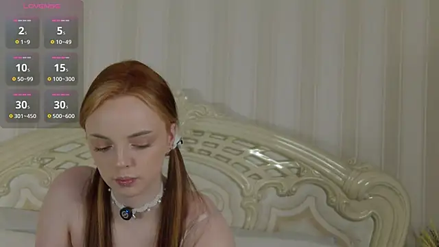 Snapshot of LianaGracee chatting on April 19, 2026, 11:00 am LianaGracee online show from April 19, 2026, 11:00 am