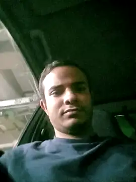 LuisLatinboyy online show from April 14, 2026, 11:43 pm