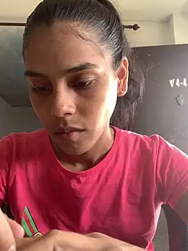 Jasmine sweed1 online show from May 19, 2026, 8:49 pm