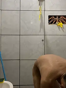 sanches 065 online show from April 8, 2026, 10:33 pm