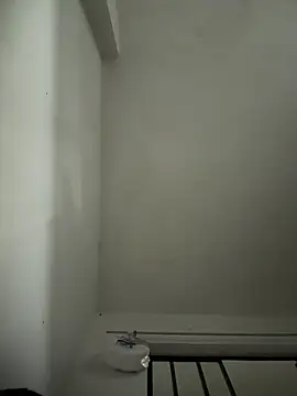 sabanamojada19 online show from April 8, 2026, 11:39 pm