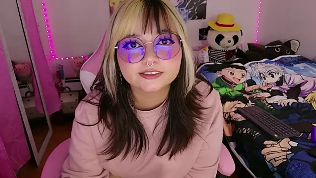 Snapshot of ZoeyDoll_ chatting on April 22, 2026, 12:39 am ZoeyDoll online show from April 22, 2026, 12:39 am