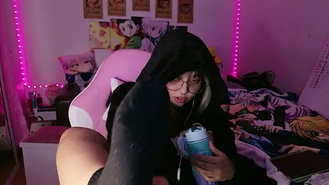 Snapshot of ZoeyDoll_ chatting on April 21, 2026, 2:51 am ZoeyDoll online show from April 21, 2026, 2:51 am