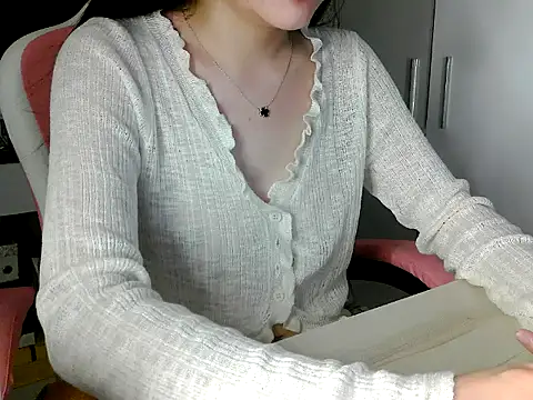 lucienguyen online show from April 7, 2026, 11:17 pm