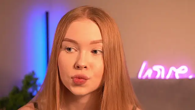 Distiavi online show from April 13, 2026, 9:30 pm