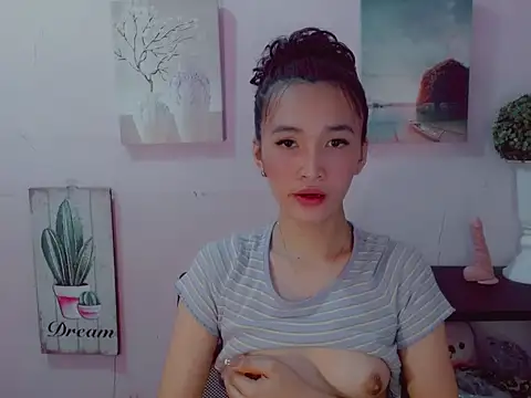 Mystic haraxx online show from June 11, 2026, 6:43 am