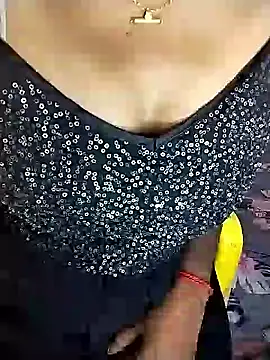 Anu tamilx online show from April 8, 2026, 5:14 pm