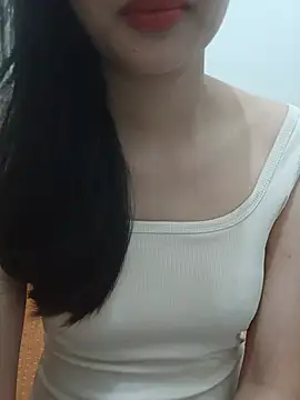 Snapshot of Luckyy29 chatting on July 12, 2026, 2:12 am Luckyy29 online show from July 12, 2026, 2:12 am