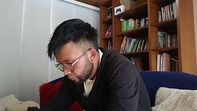  online show from April 17, 2026, 3:26 pm