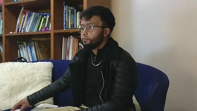  online show from April 10, 2026, 1:45 am