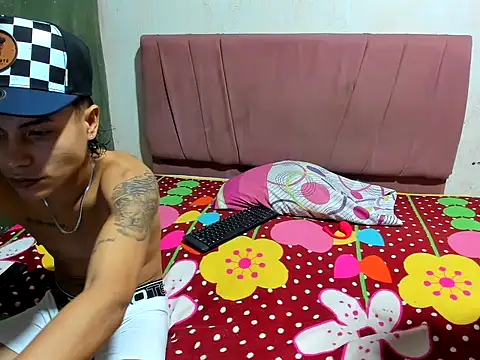 Snapshot of Junior_bebe chatting on May 9, 2026, 4:49 am Junior bebe online show from May 9, 2026, 4:49 am
