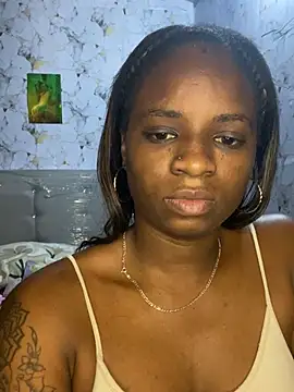 Snapshot of Naomi-Desire chatting on May 4, 2026, 12:25 am Naomi-Desire online show from May 4, 2026, 12:25 am