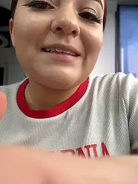 ziara white online show from April 14, 2026, 6:57 pm