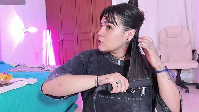 valkyria x online show from April 10, 2026, 7:10 pm