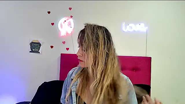 Snapshot of Lorena_sweet33 chatting on April 16, 2026, 1:45 pm Lorena sweet33 online show from April 16, 2026, 1:45 pm