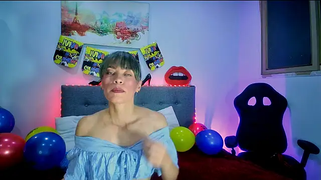 Lorena sweet33 online show from June 18, 2026, 1:38 pm