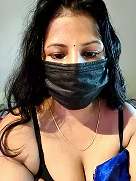 Snapshot of Hot_Alicee chatting on May 25, 2026, 7:51 am Hot Alicee online show from May 25, 2026, 7:51 am