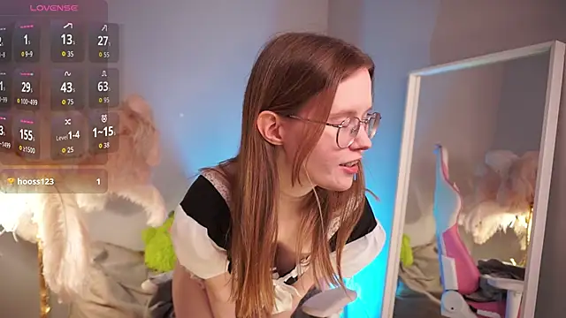 Snapshot of More_Sonne chatting on April 16, 2026, 1:45 pm More Sonne online show from April 16, 2026, 1:45 pm