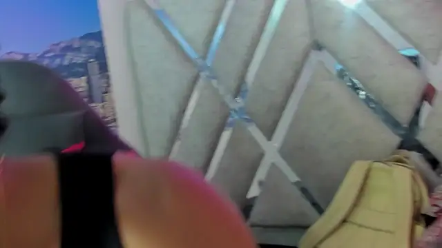 axel silva4 online show from April 12, 2026, 7:39 pm