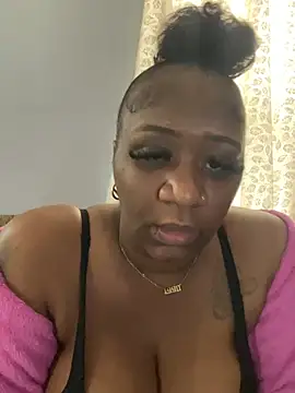 amberchill26 online show from June 3, 2026, 2:33 pm