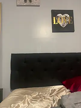 amberchill26 online show from May 14, 2026, 1:08 pm