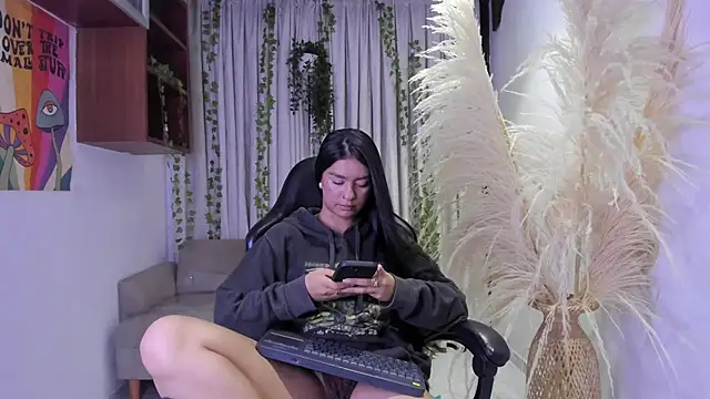 AngelDrake  online show from April 11, 2026, 4:09 am