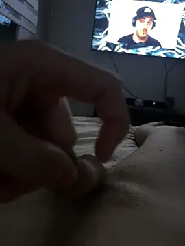 maxd2 online show from April 15, 2026, 9:15 pm