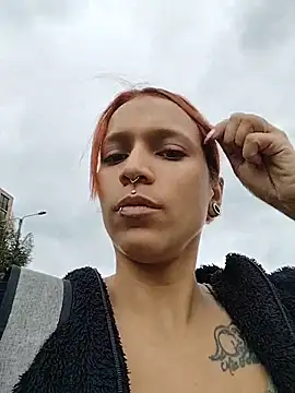 Mia 0-4 online show from April 11, 2026, 3:38 pm