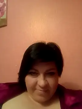 LeraSwan33 online show from April 13, 2026, 8:57 pm