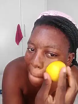 Snapshot of SweetCandy_95 chatting on May 29, 2026, 8:42 am SweetCandy 95 online show from May 29, 2026, 8:42 am