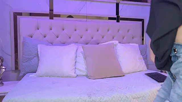 Emaa2 sm online show from April 15, 2026, 3:12 am