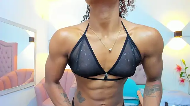 Molyrestrepo online show from June 9, 2026, 7:59 pm