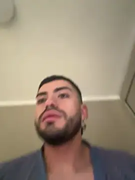 Snapshot of Alexander_Diazz chatting on May 29, 2026, 9:43 pm Alexander Diazz online show from May 29, 2026, 9:43 pm
