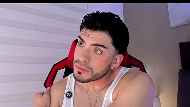 Snapshot of Alexander_Diazz chatting on April 15, 2026, 1:59 pm Alexander Diazz online show from April 15, 2026, 1:59 pm