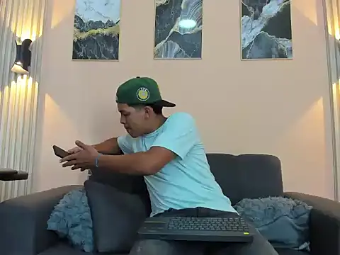 Snapshot of davisito_26 chatting on April 14, 2026, 3:44 am davisito 26 online show from April 14, 2026, 3:44 am