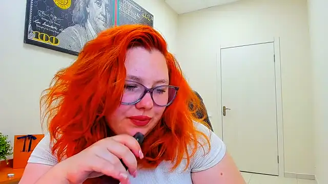Aillia-Rous online show from June 19, 2026, 7:03 am