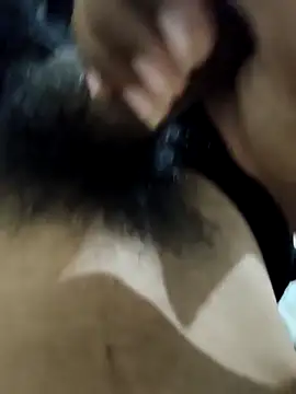 ekwjj online show from April 17, 2026, 8:11 pm