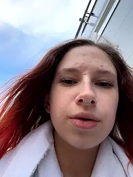 Snapshot of michelle_lovique chatting on April 14, 2026, 8:19 am michelle lovique online show from April 14, 2026, 8:19 am